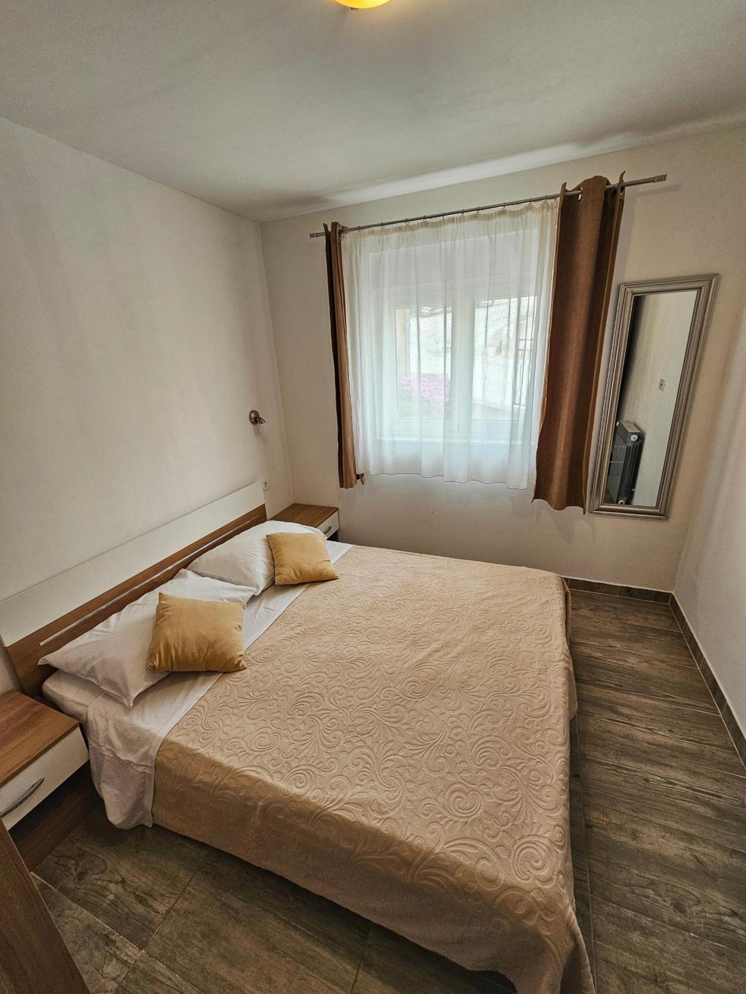 Apartments Plejic Seget Vranjica Exterior photo