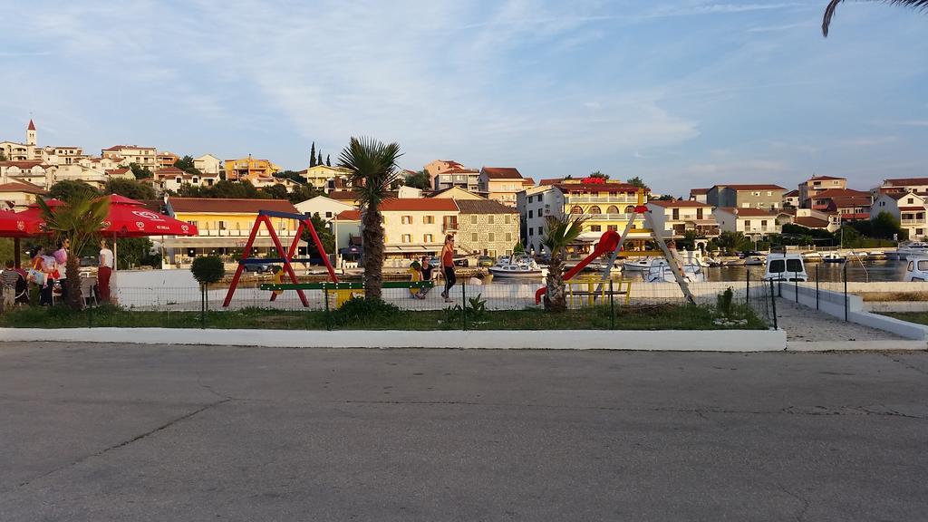 Apartments Plejic Seget Vranjica Exterior photo